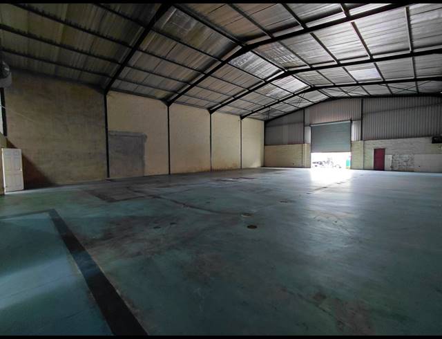 620M² WAREHOUSE TO LET IN CLAYVILLE